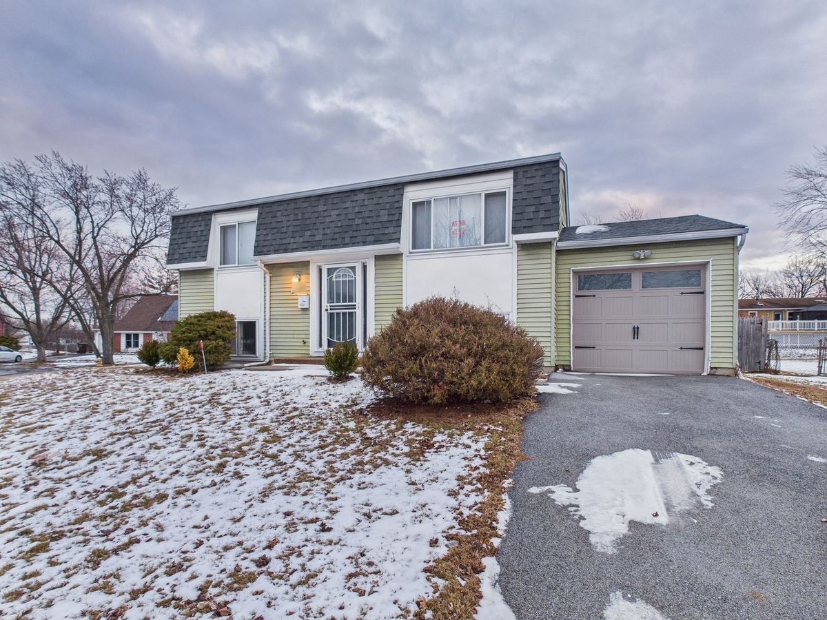 17681 Country Club Lane, Country Club Hills, IL 60478