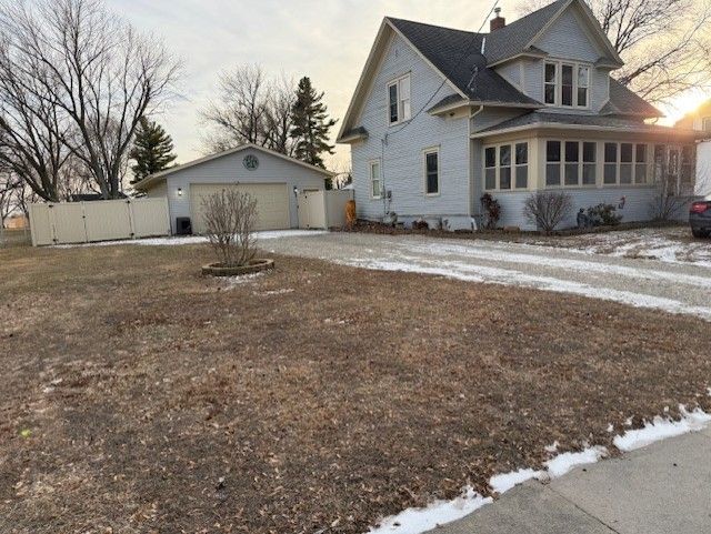 314 Main Street, Hooppole, IL 61258