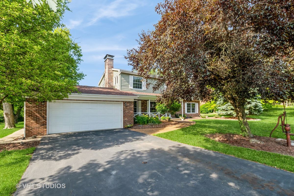 7820 Forestview Drive, Orland Park, IL 60462