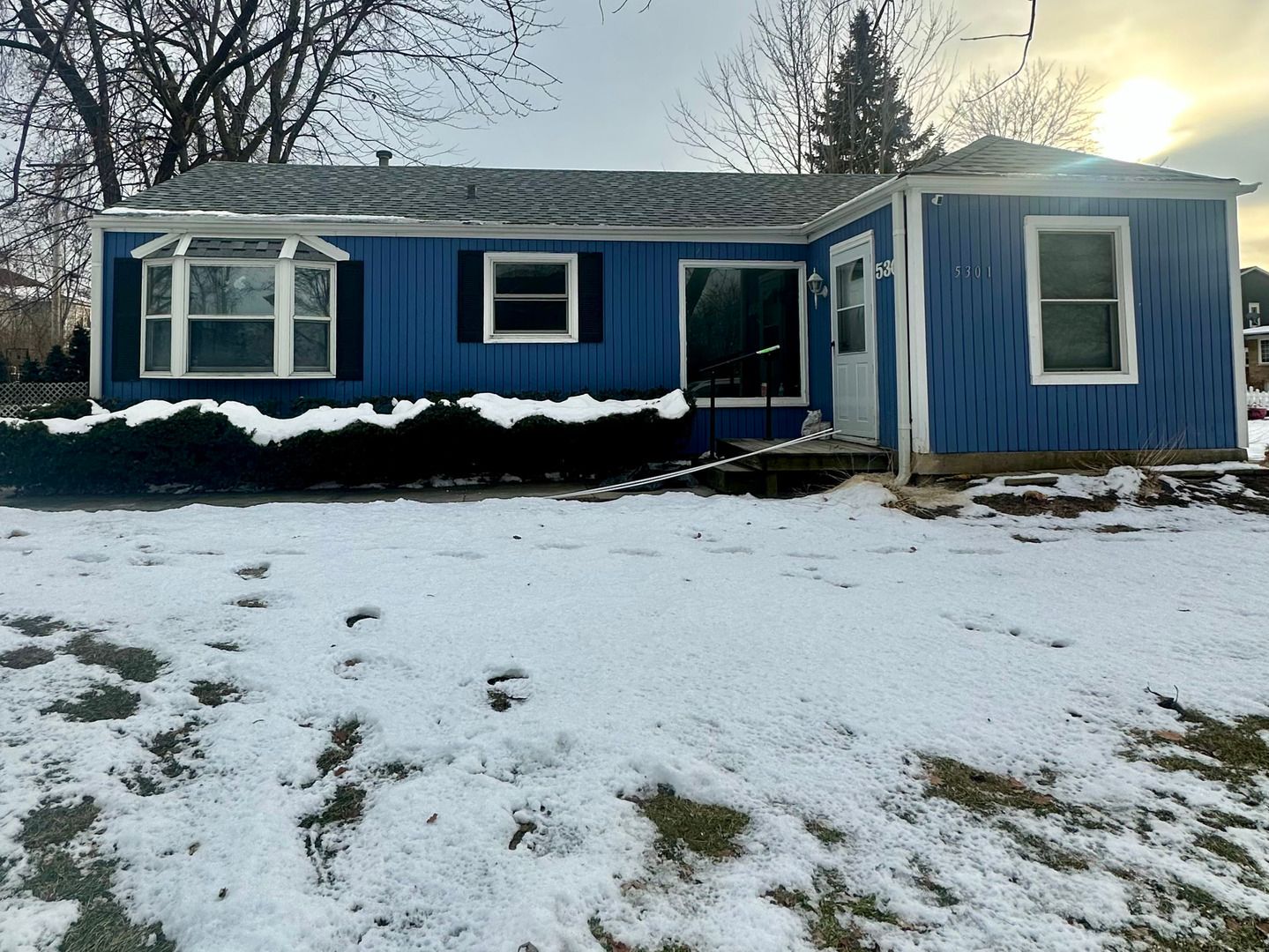 5301 S Catherine Avenue — Countryside, IL 60525