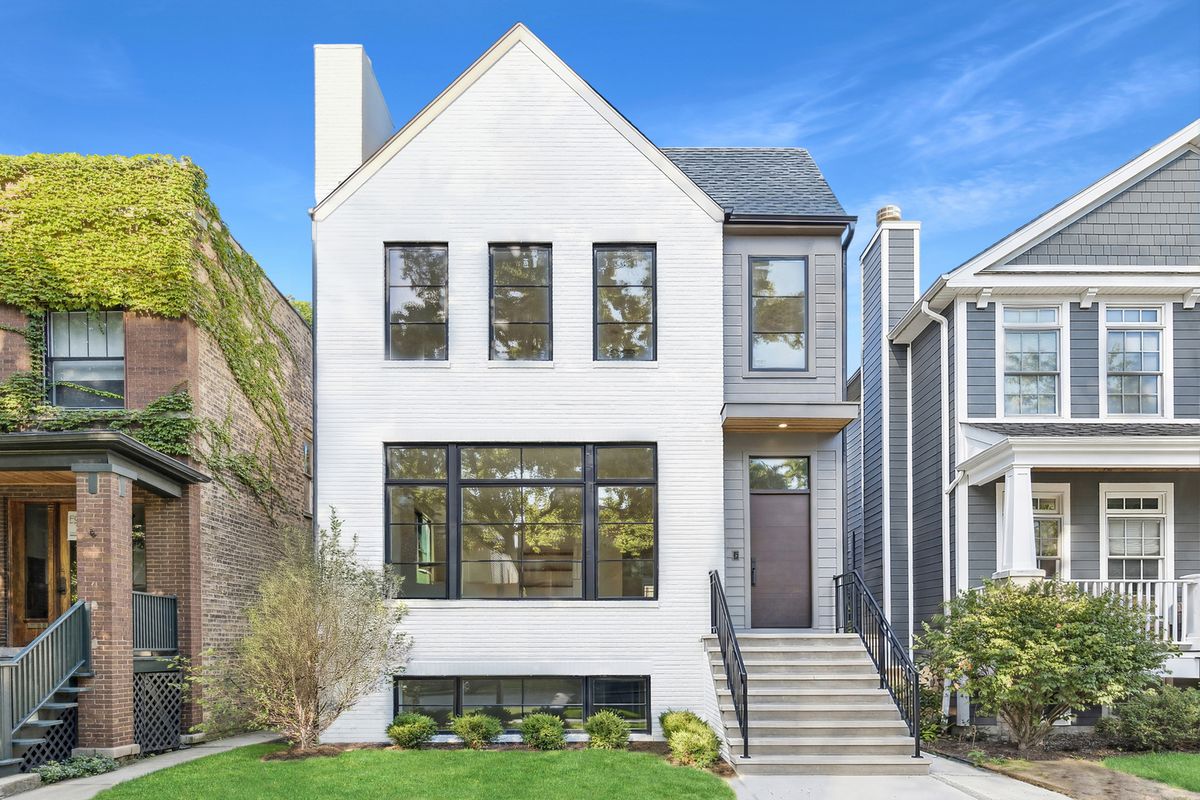 3846 Bell Avenue, Chicago, IL 60618