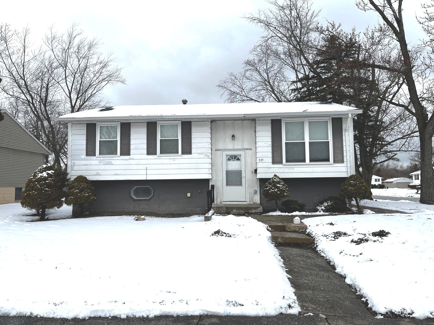 335 E Mulberry Drive — Glenwood, IL 60425