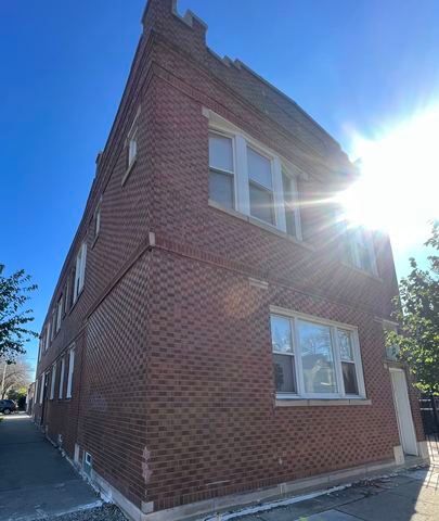 2159 N Laramie Avenue — Chicago, IL 60639