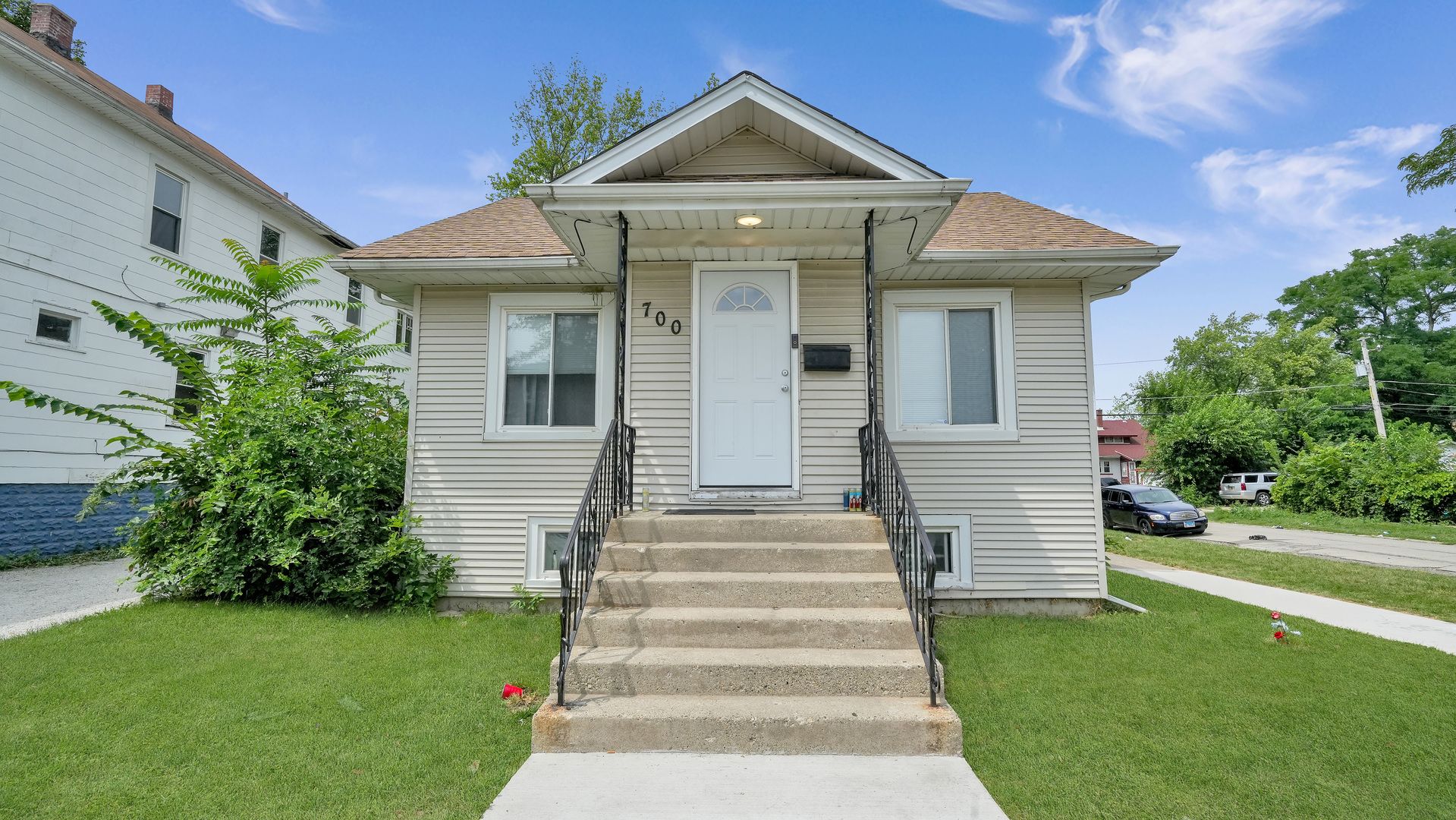 700 S 6th Avenue — Maywood, IL 60153
