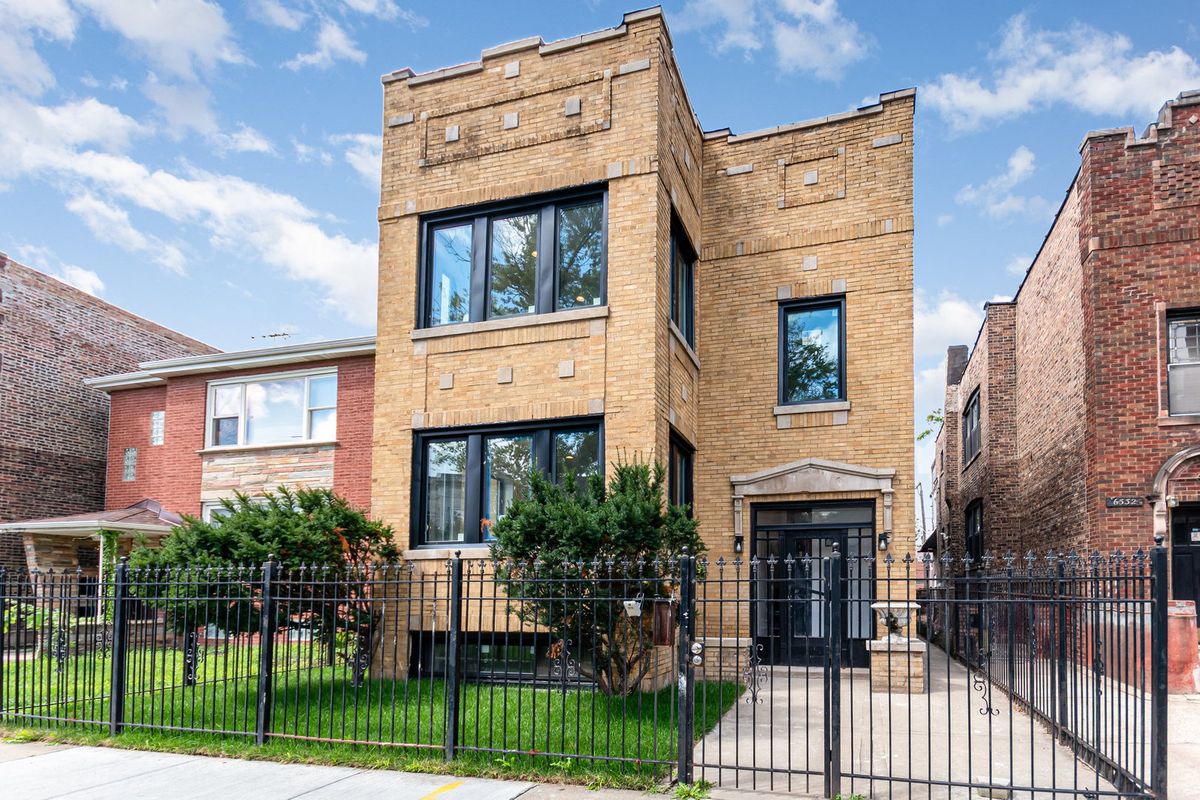 6336 EBERHART Avenue, Chicago, IL 60637