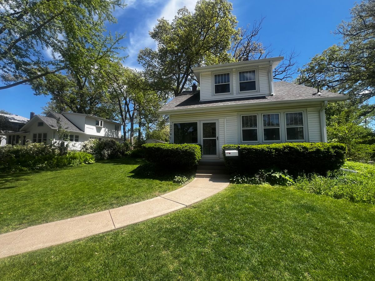 2241 26th Street, Rock Island, IL 61201
