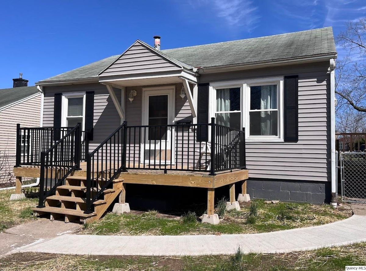1422 7th St., Quincy, IL 62301