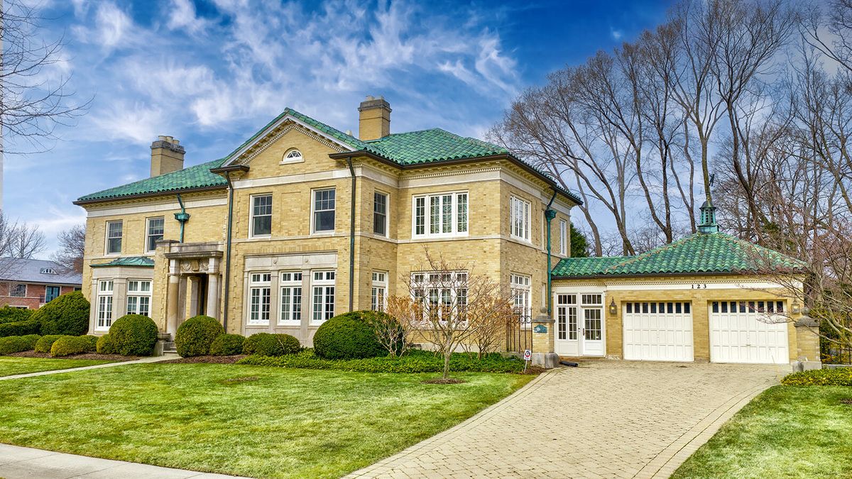 123 OXFORD Road, Kenilworth, IL 60043