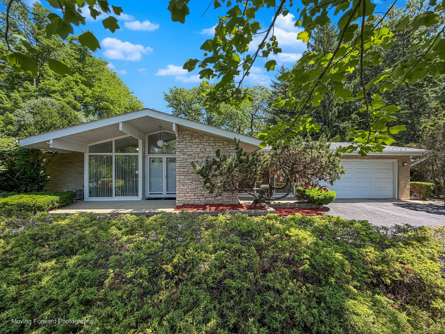6363 S Keokuk Road — Indian Head Park, IL 60525