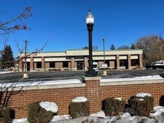121 W Lincoln Highway — DeKalb, IL 60115