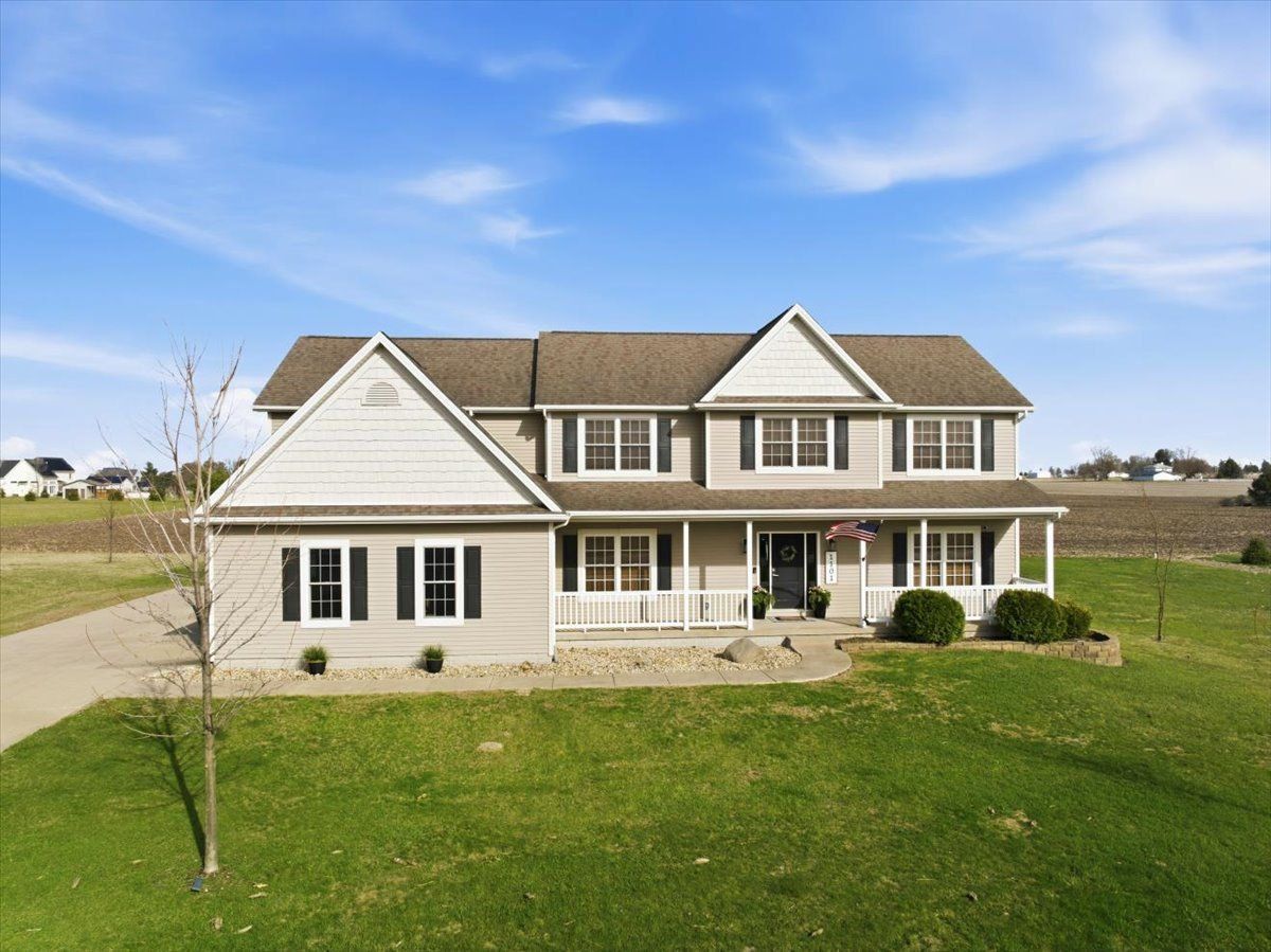 1101 Pine Street, El Paso, IL 61738