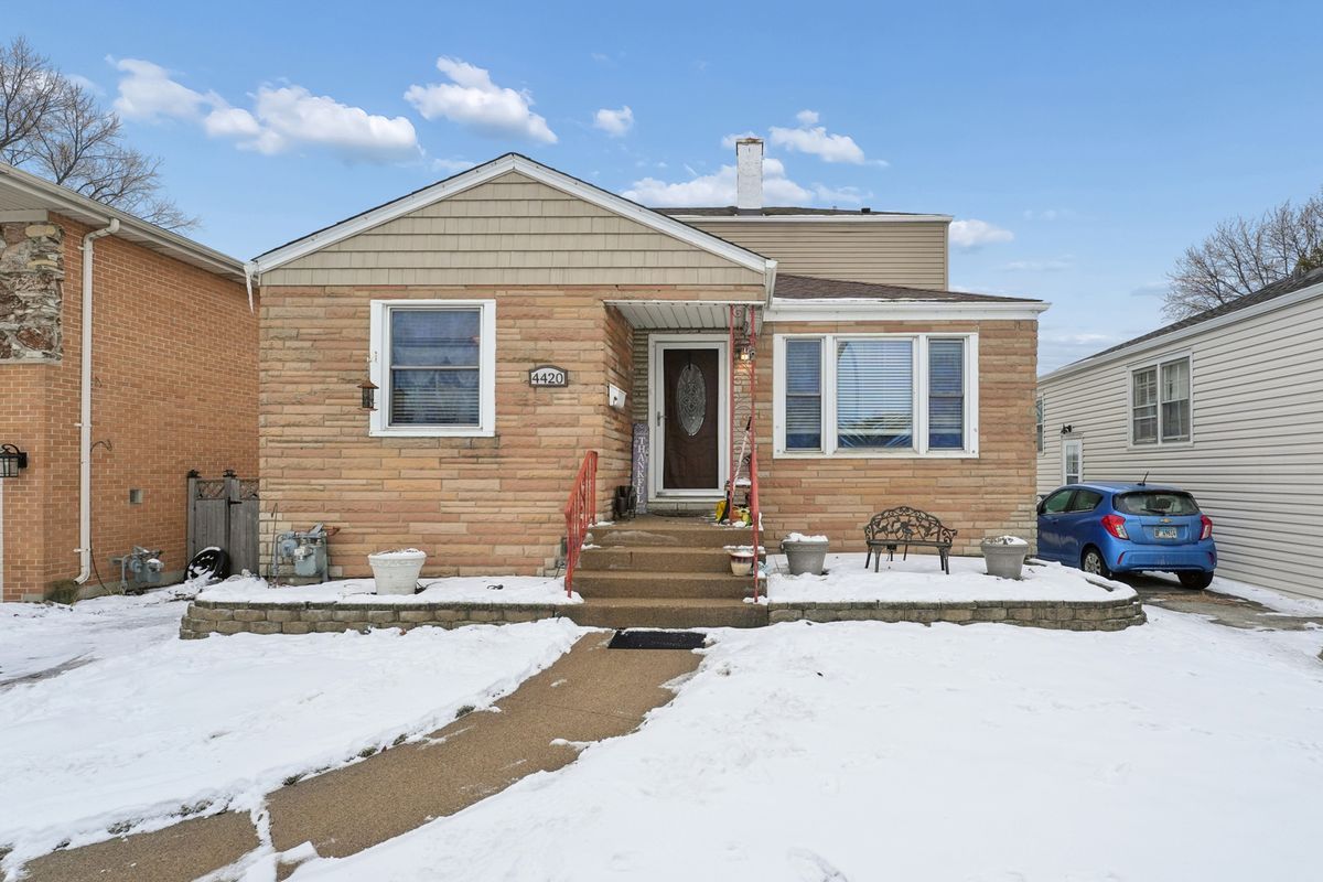 4420 Oak Park Avenue, Stickney, IL 60402