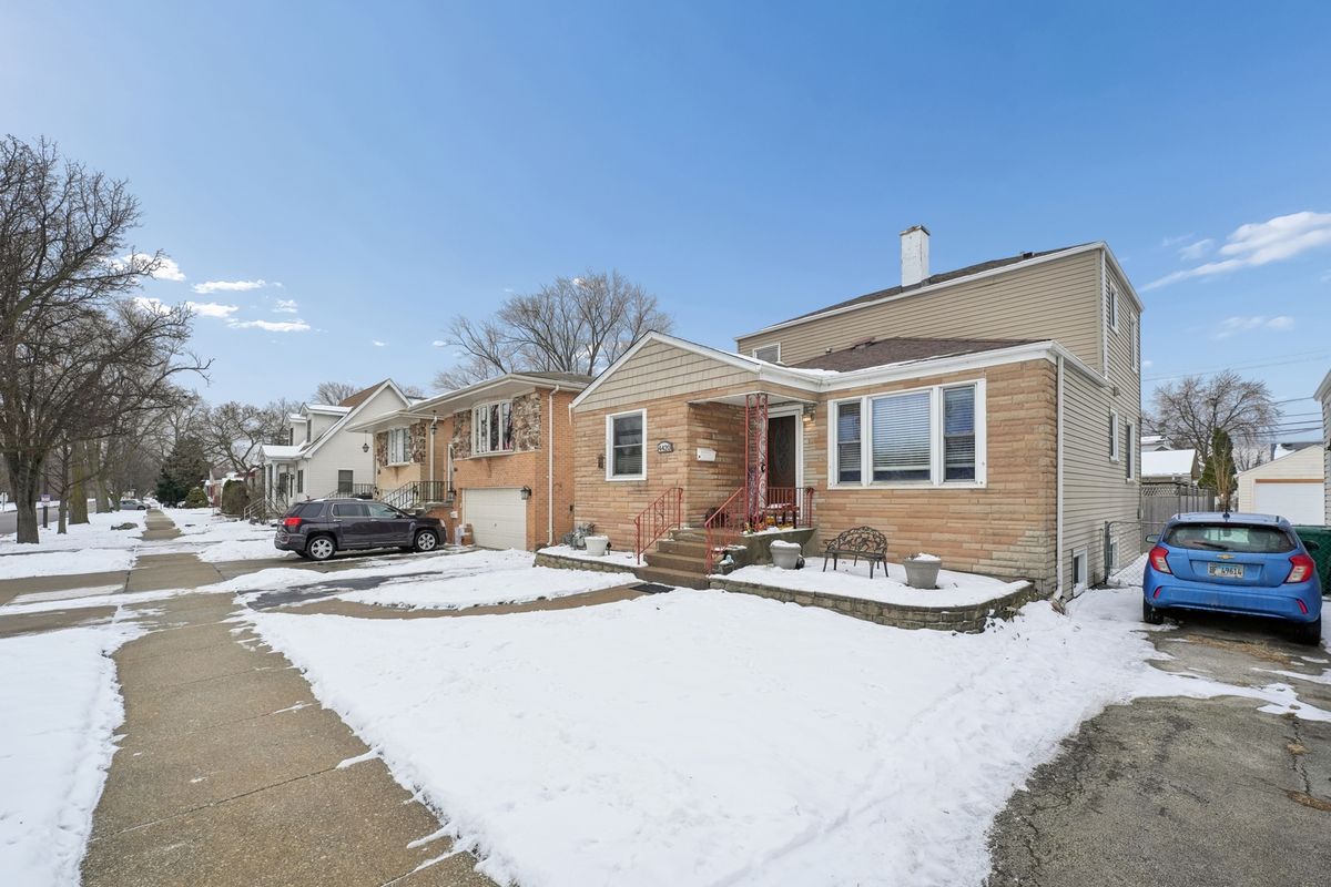 4420 Oak Park Avenue, Stickney, IL 60402