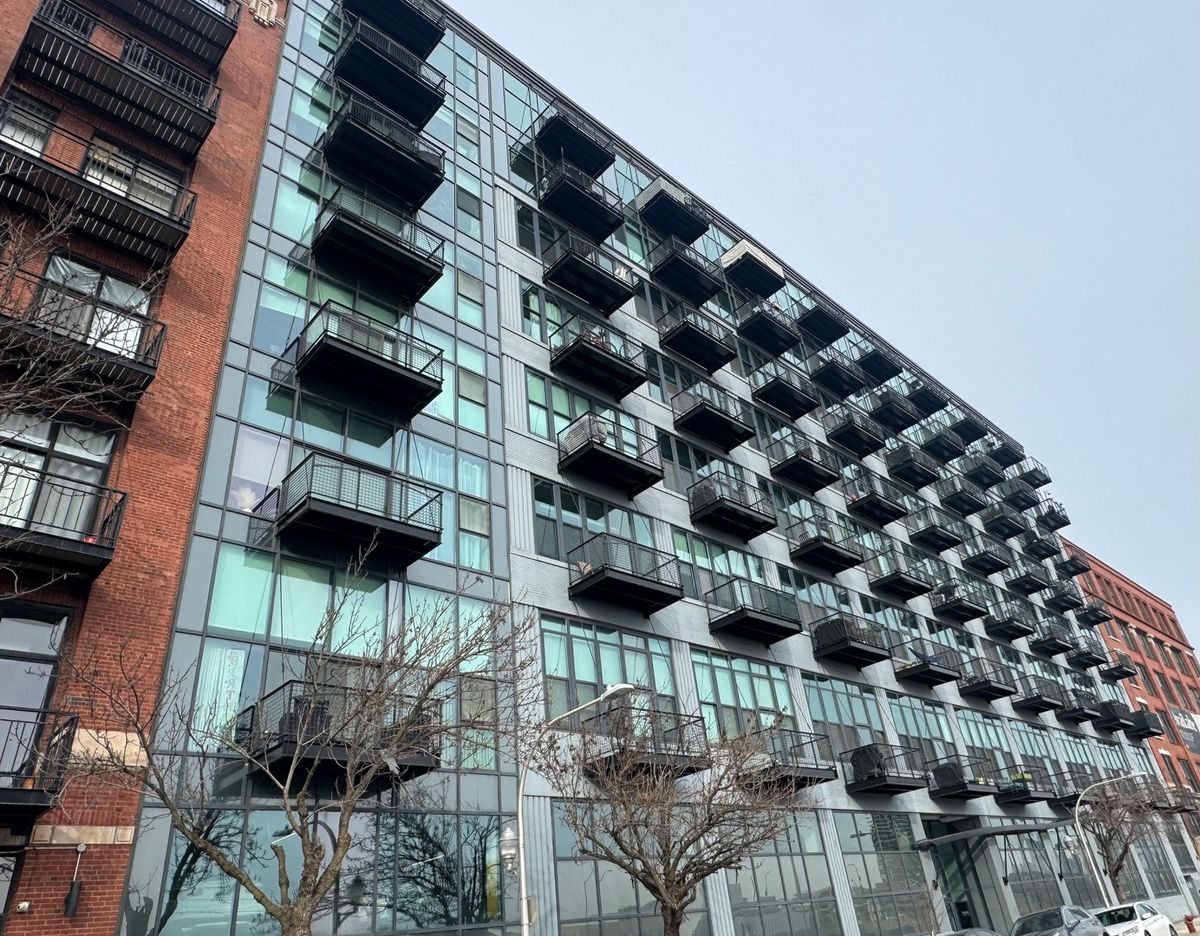 1224 Van Buren Street, Chicago, IL 60607