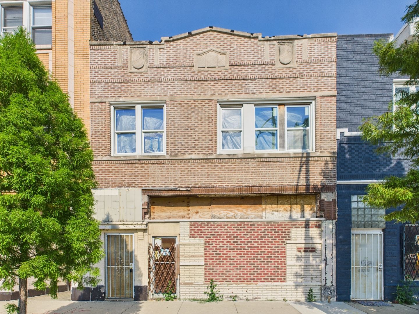 8551 S Ashland Avenue — Chicago, IL 60620