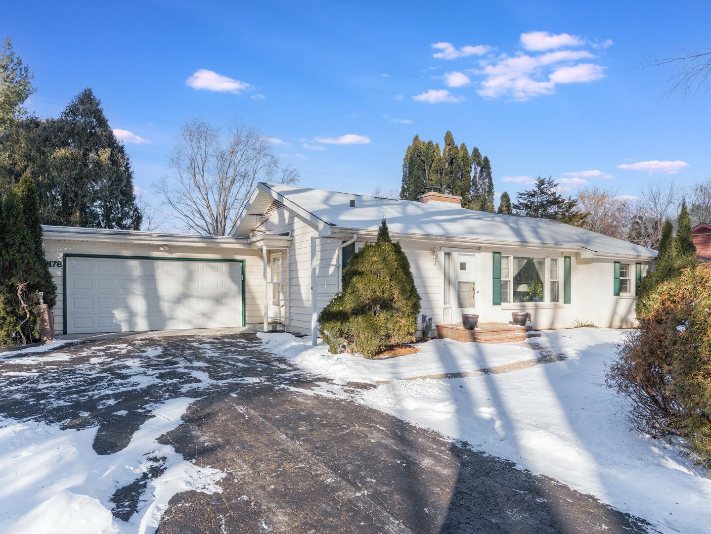 178 Brookhill Road — Libertyville, IL 60048