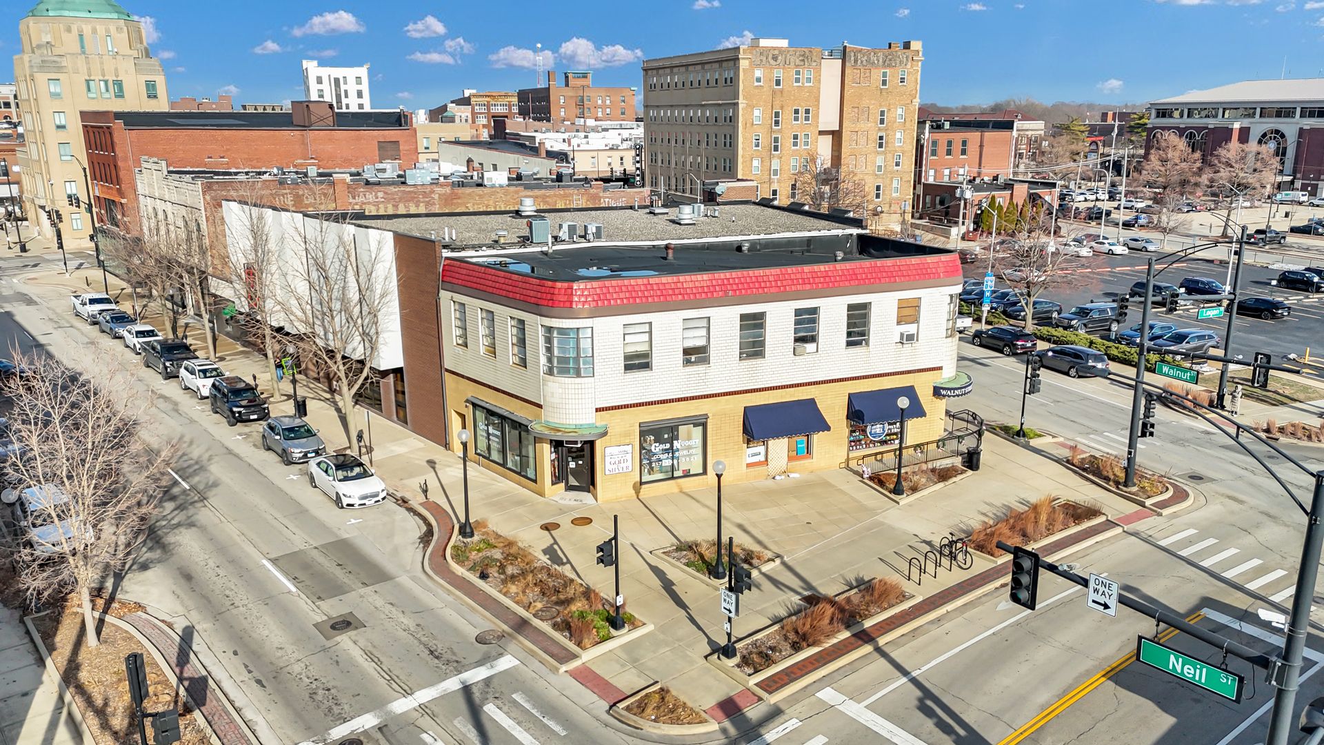 111 S Walnut Street — Champaign, IL 61820