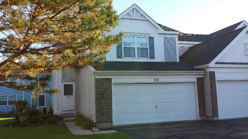 732 Silk Oak Lane #732 — Crystal Lake, IL 60014