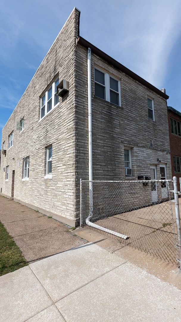 1726 9TH Street, Moline, IL 61265