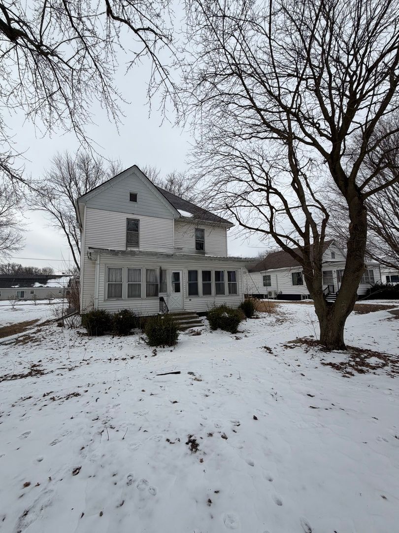 320 W Hack Street — Cullom, IL 60929