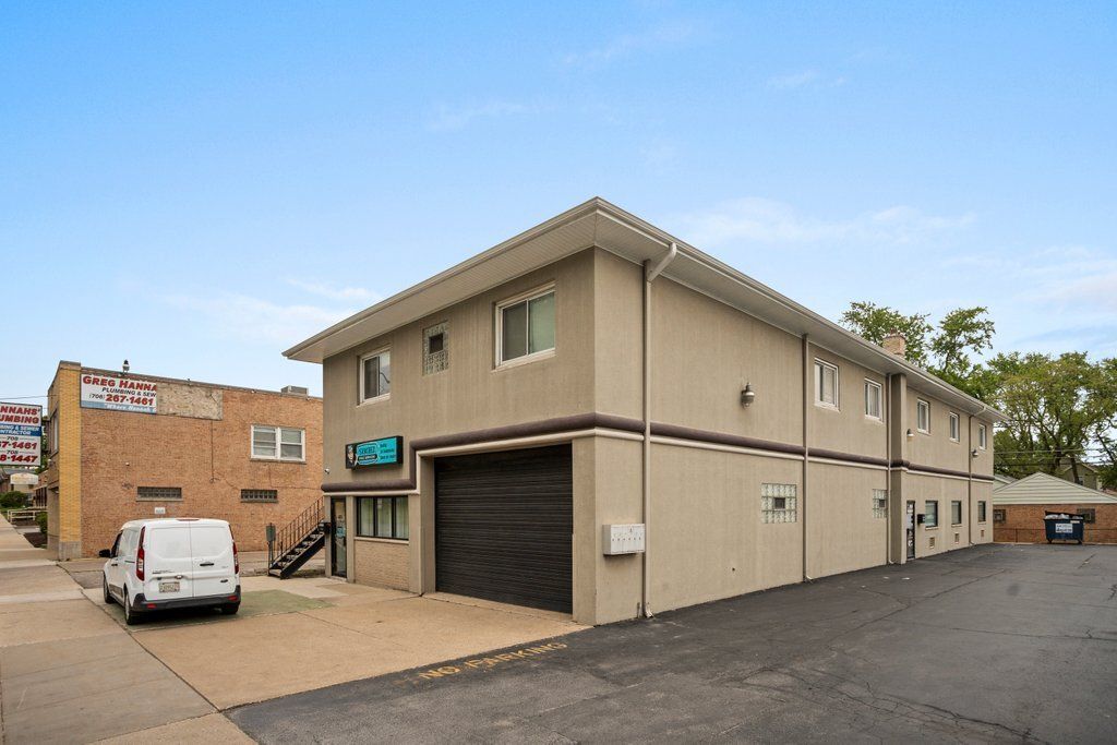 4425 Harlem Avenue, Stickney, IL 60402