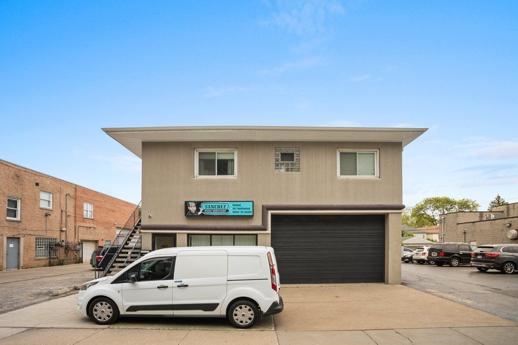 4425 Harlem Avenue — Stickney, IL 60402