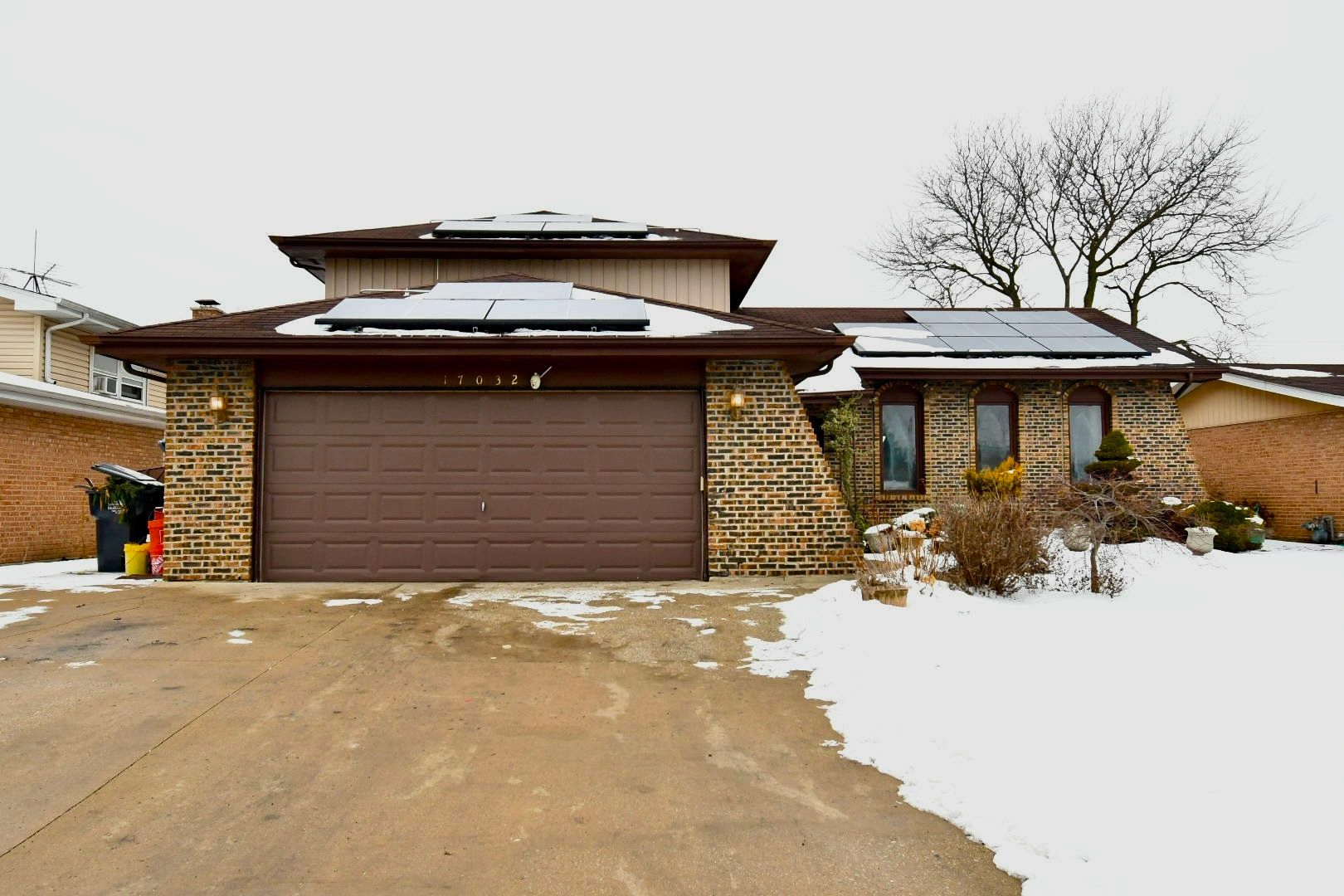 17032 Cregier Avenue — South Holland, IL 60473