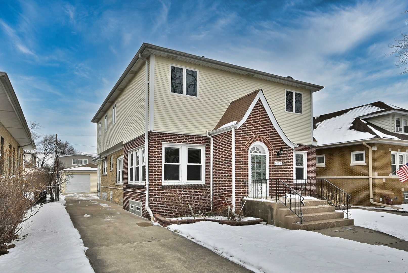 7324 W Lunt Avenue — Chicago, IL 60631