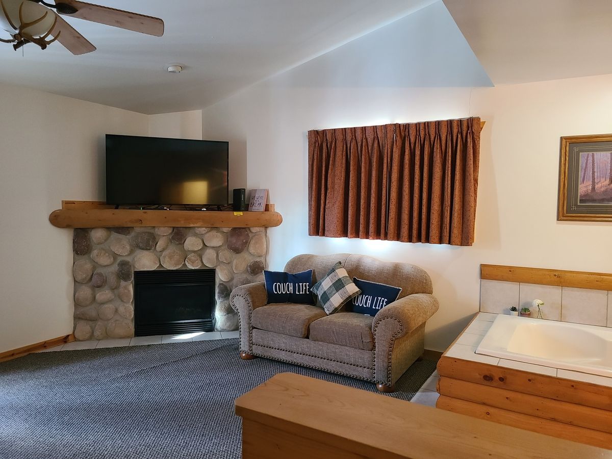 2643 IL  Rt 178 Road, Utica, IL 61373