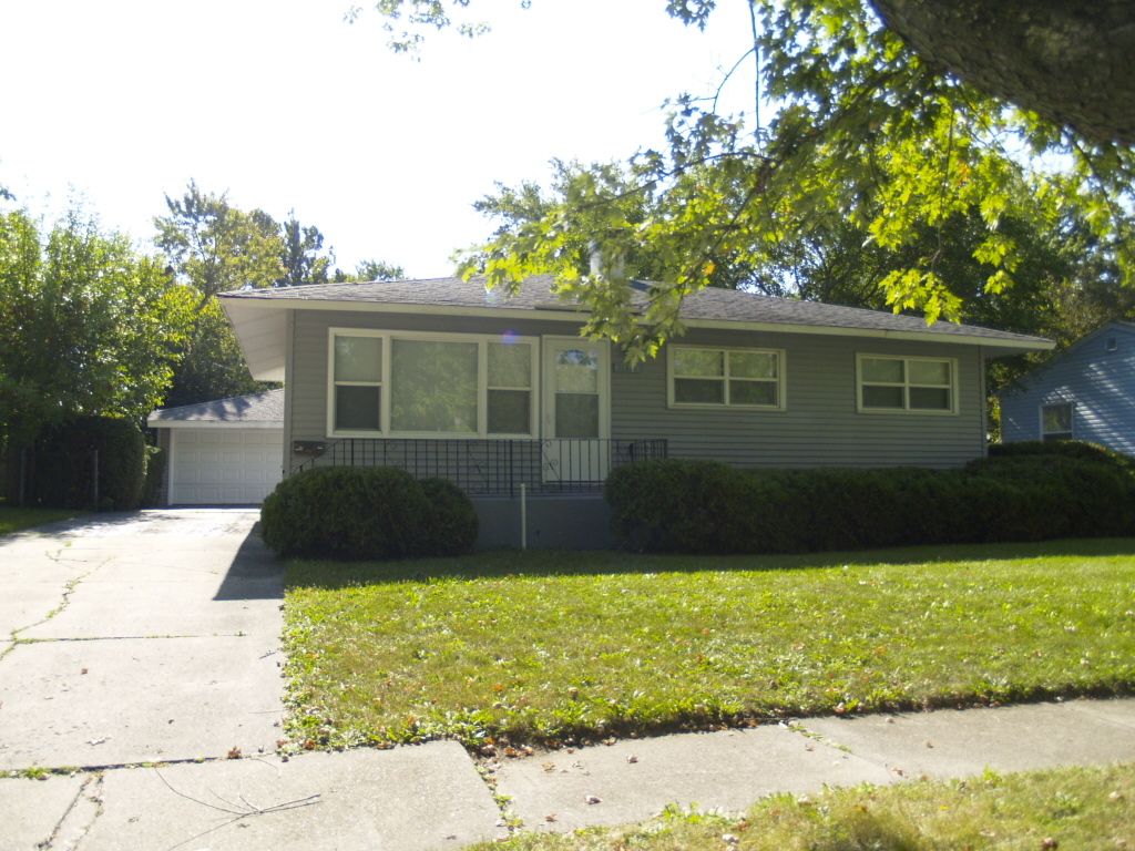 22431 STRASSBURG Avenue — Sauk Village, IL 60411