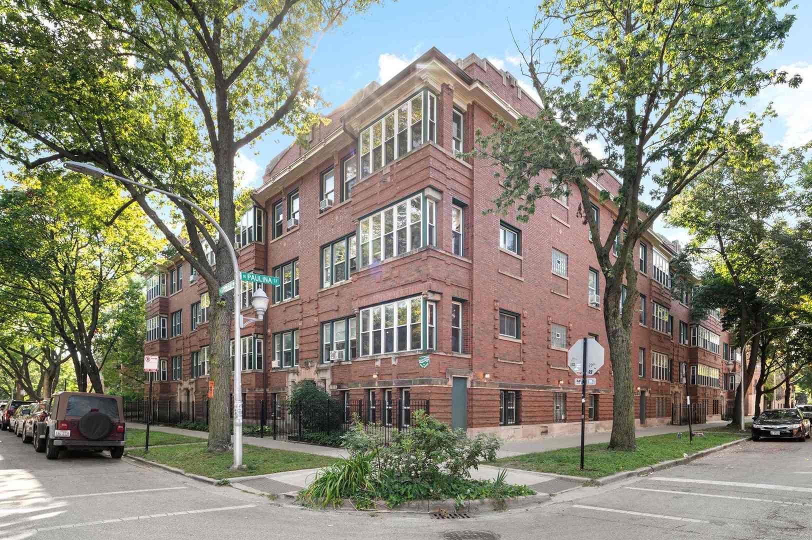 7027 N Paulina Street #3S — Chicago, IL 60626