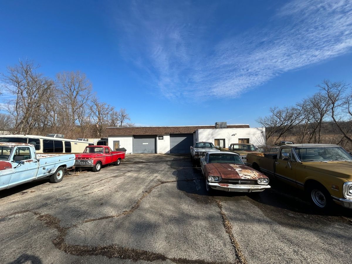 7162 Barnard Mill Road, Wonder Lake, IL 60097