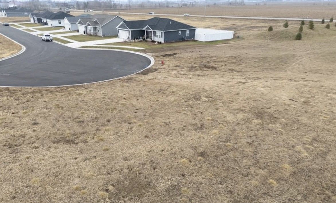 3 Crossing Court — Peru, IL 61354