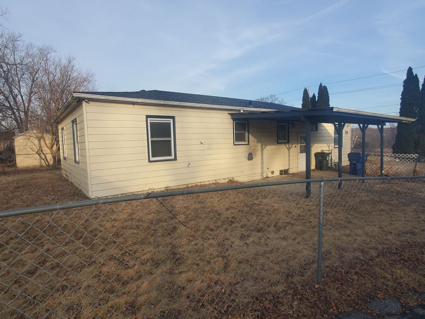 2725 W 49th Street — Davenport, IA 52806