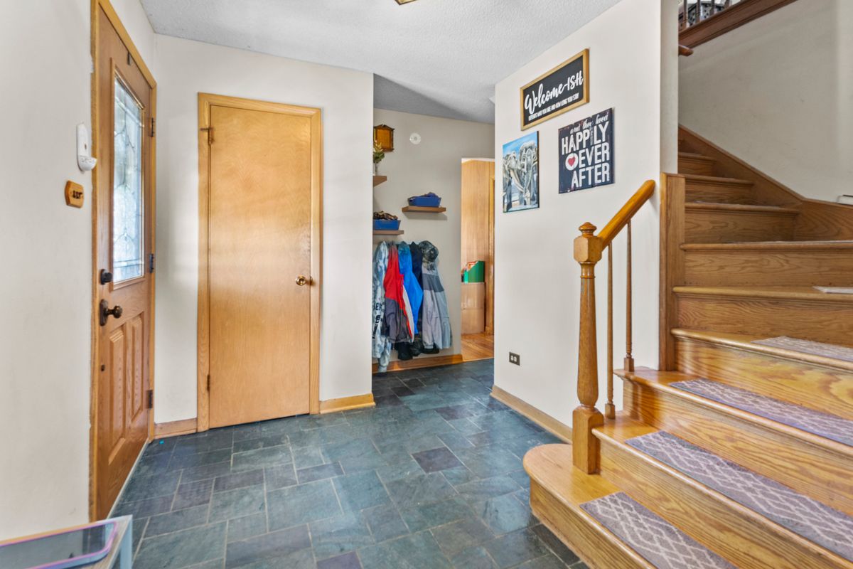 403 Orchard Lane, Beecher, IL 60401