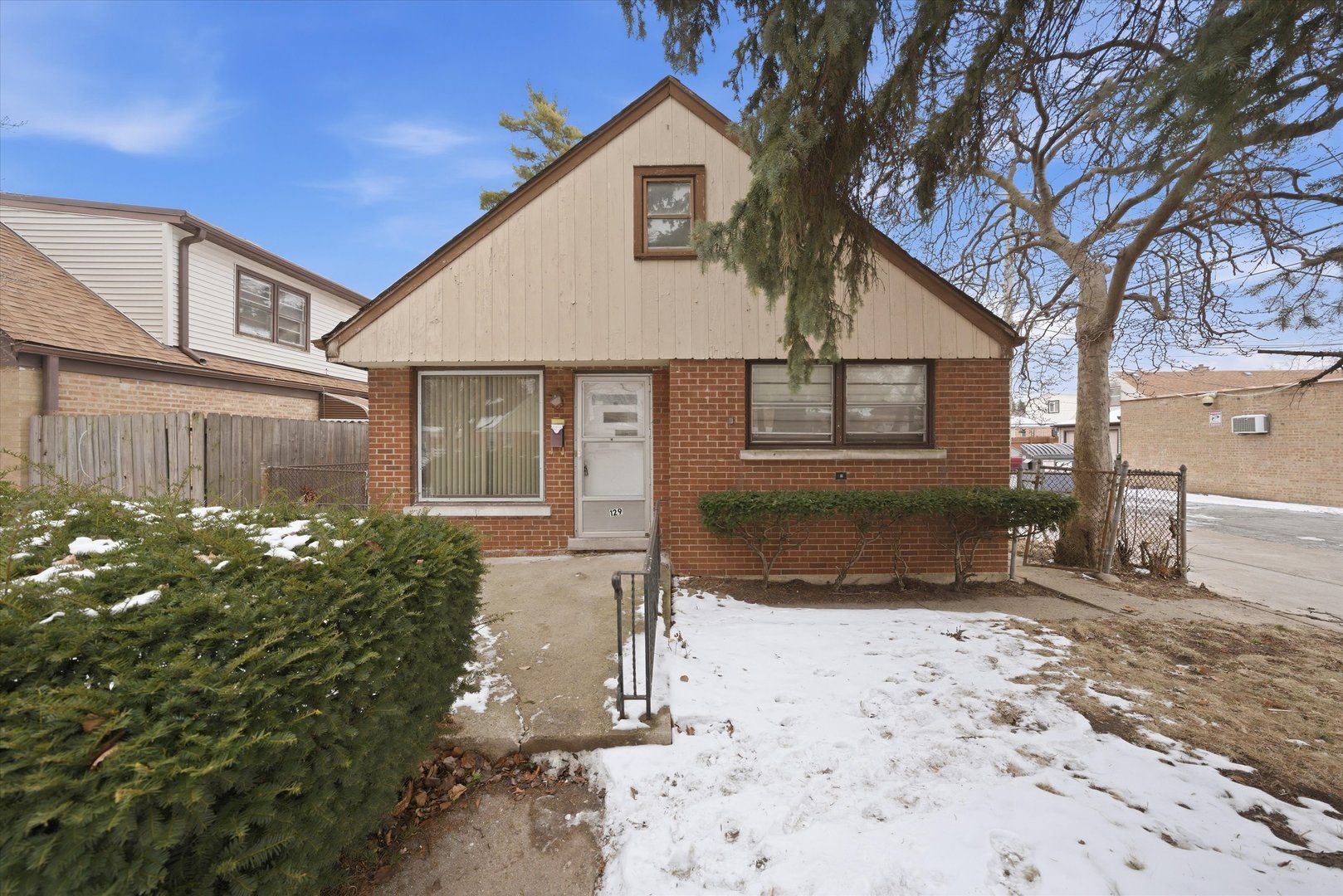 129 49th Avenue — Bellwood, IL 60104