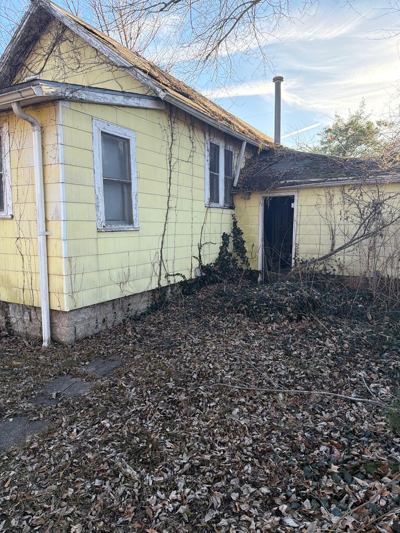 365 S 2nd Street, Livingston, IL 62058