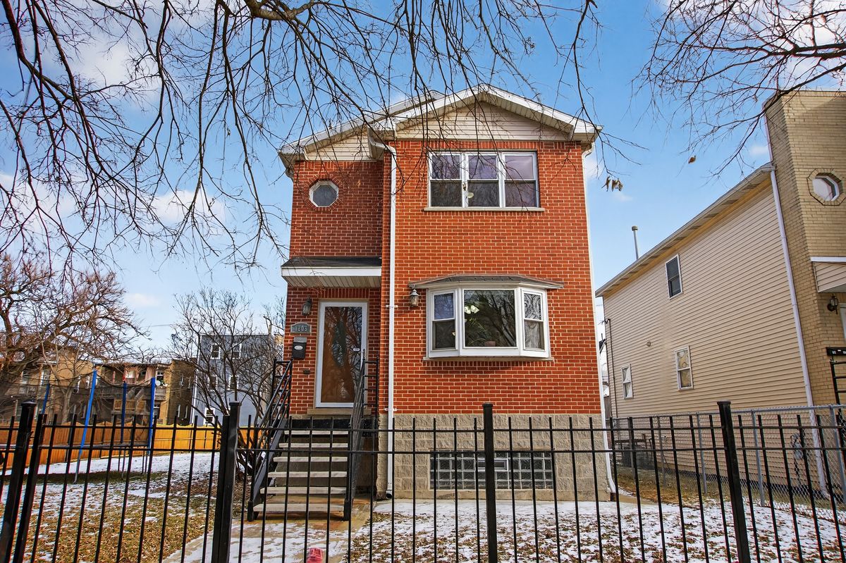 1803 Lawndale Avenue, Chicago, IL 60623
