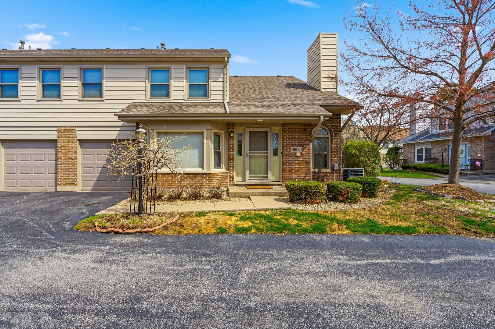 15534 Whitehall Lane — Orland Park, IL 60462