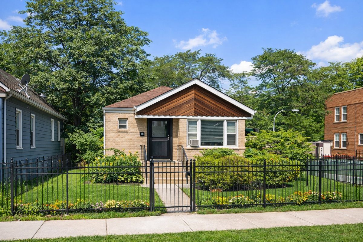 5800 Winchester Avenue, Chicago, IL 60636
