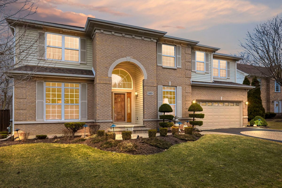 565 Prescott Lane, Gurnee, IL 60031
