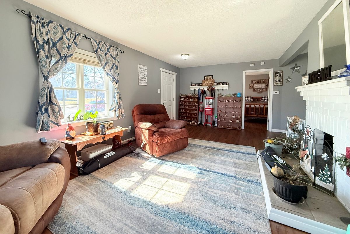 233 W Mcclernand Avenue, Shawneetown, IL 62984