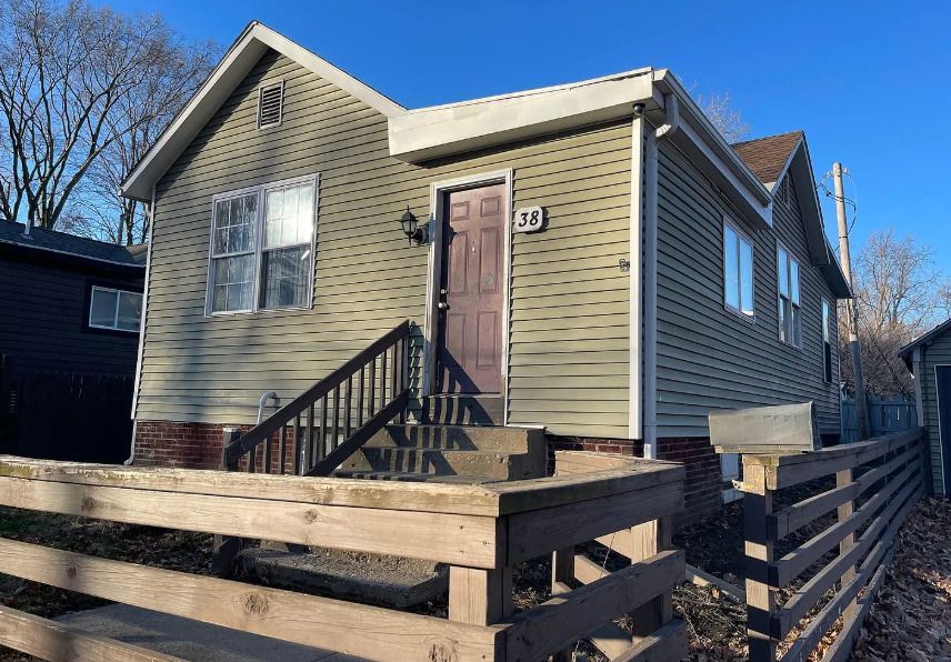38 Beardsley Avenue, Champaign, IL 61820