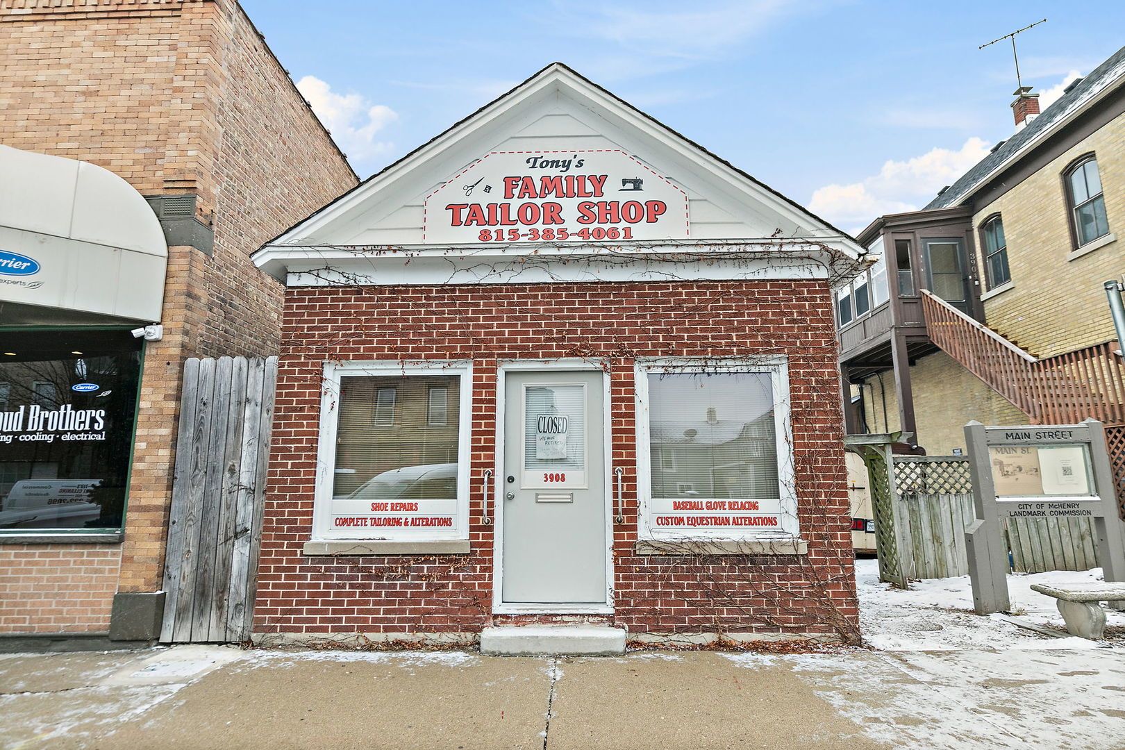 3908 Main Street — McHenry, IL 60050