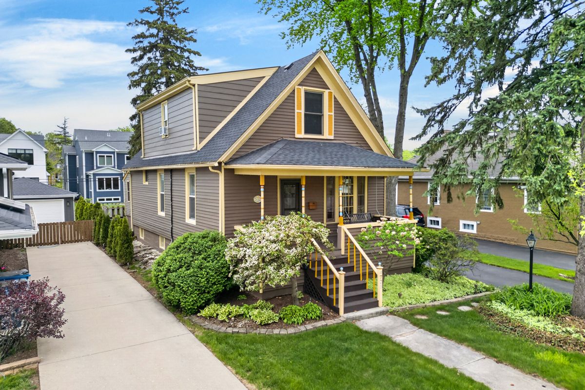 4725 Main Street, Downers Grove, IL 60515