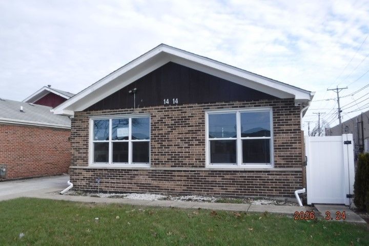 1414 Memorial Drive — Calumet City, IL 60409