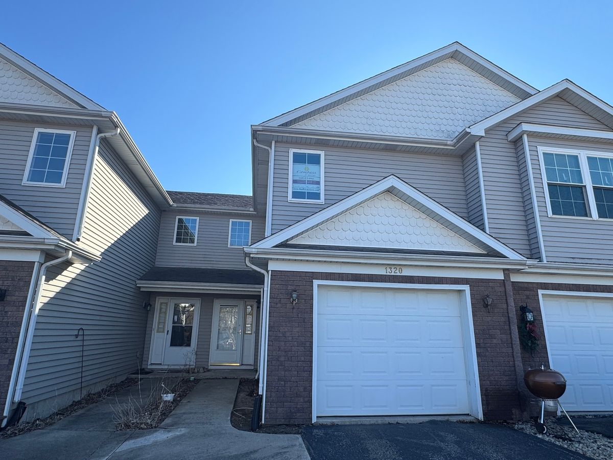 1320 Arnold Street, Sandwich, IL 60548