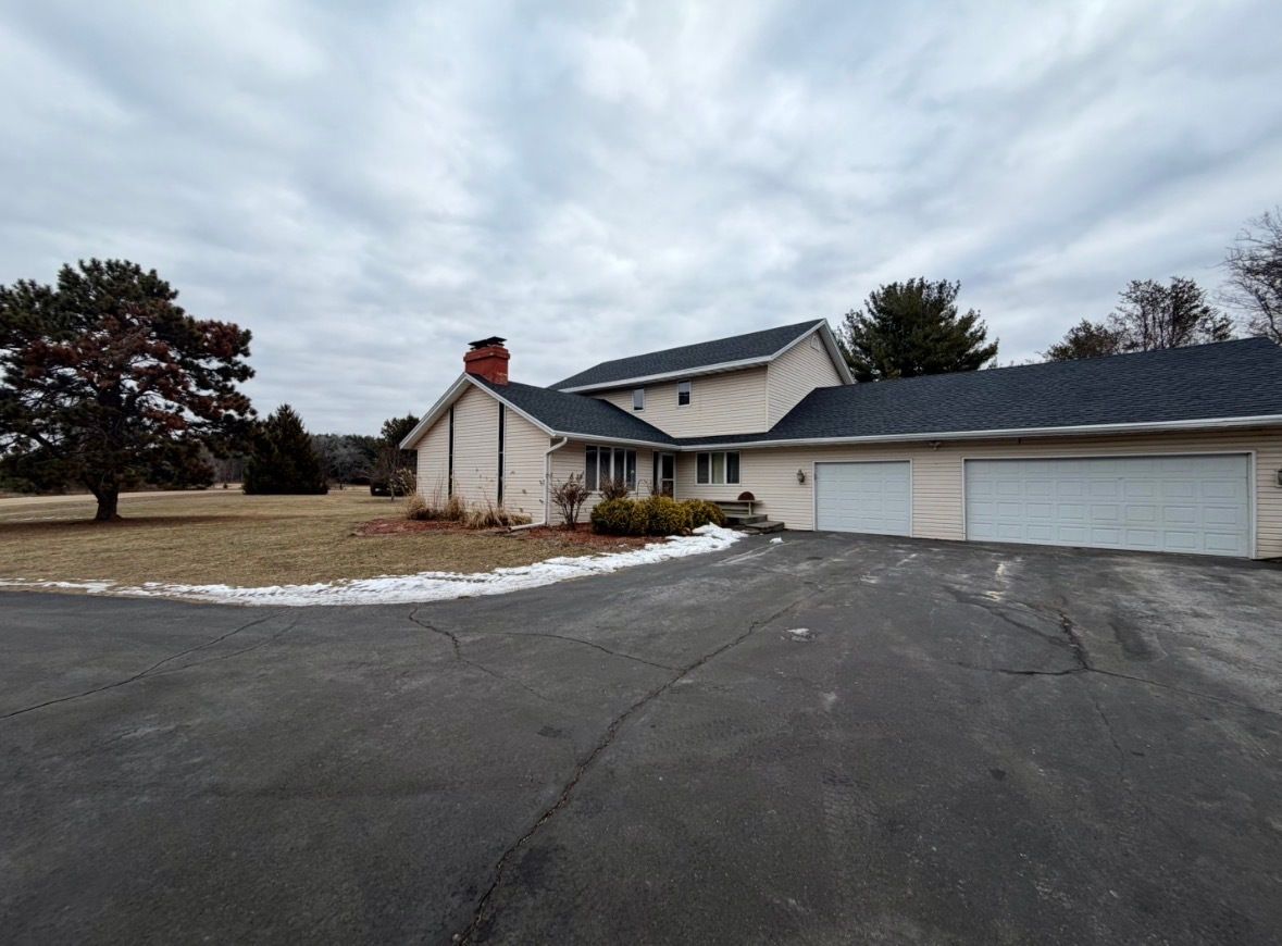 5009 Whispering Pine Circle — Thomson, IL 61285