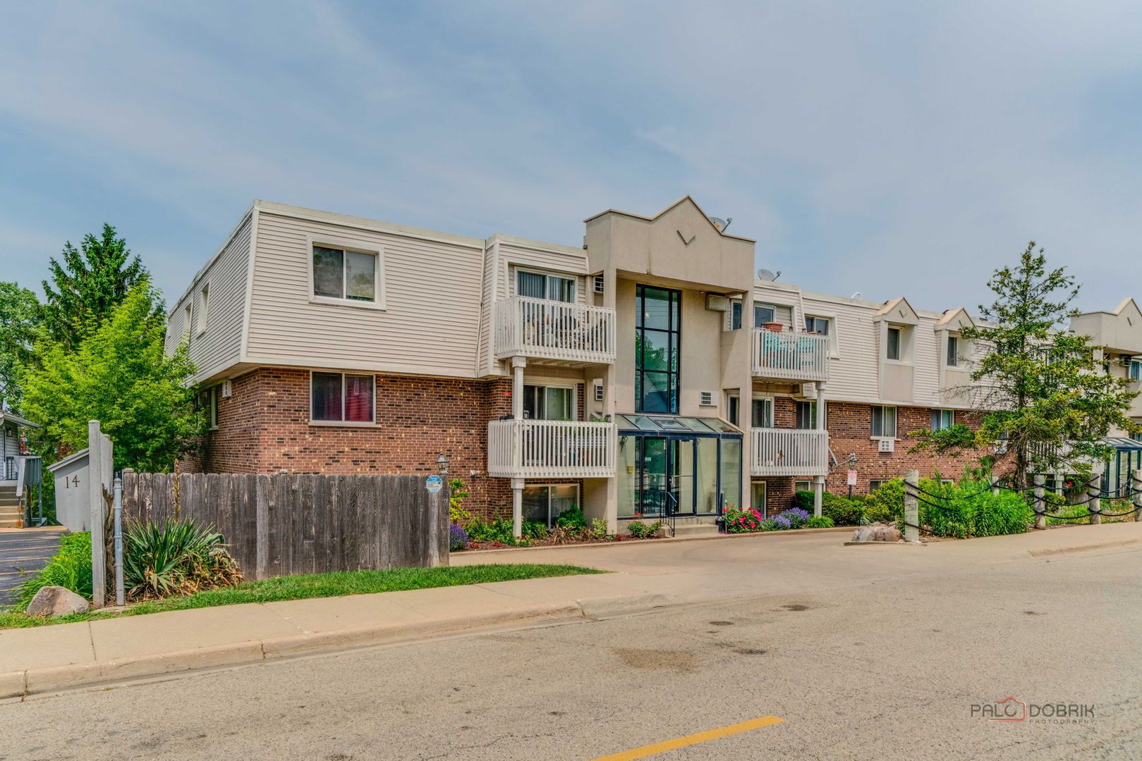 155 E Mill Street #8 — Wauconda, IL 60084