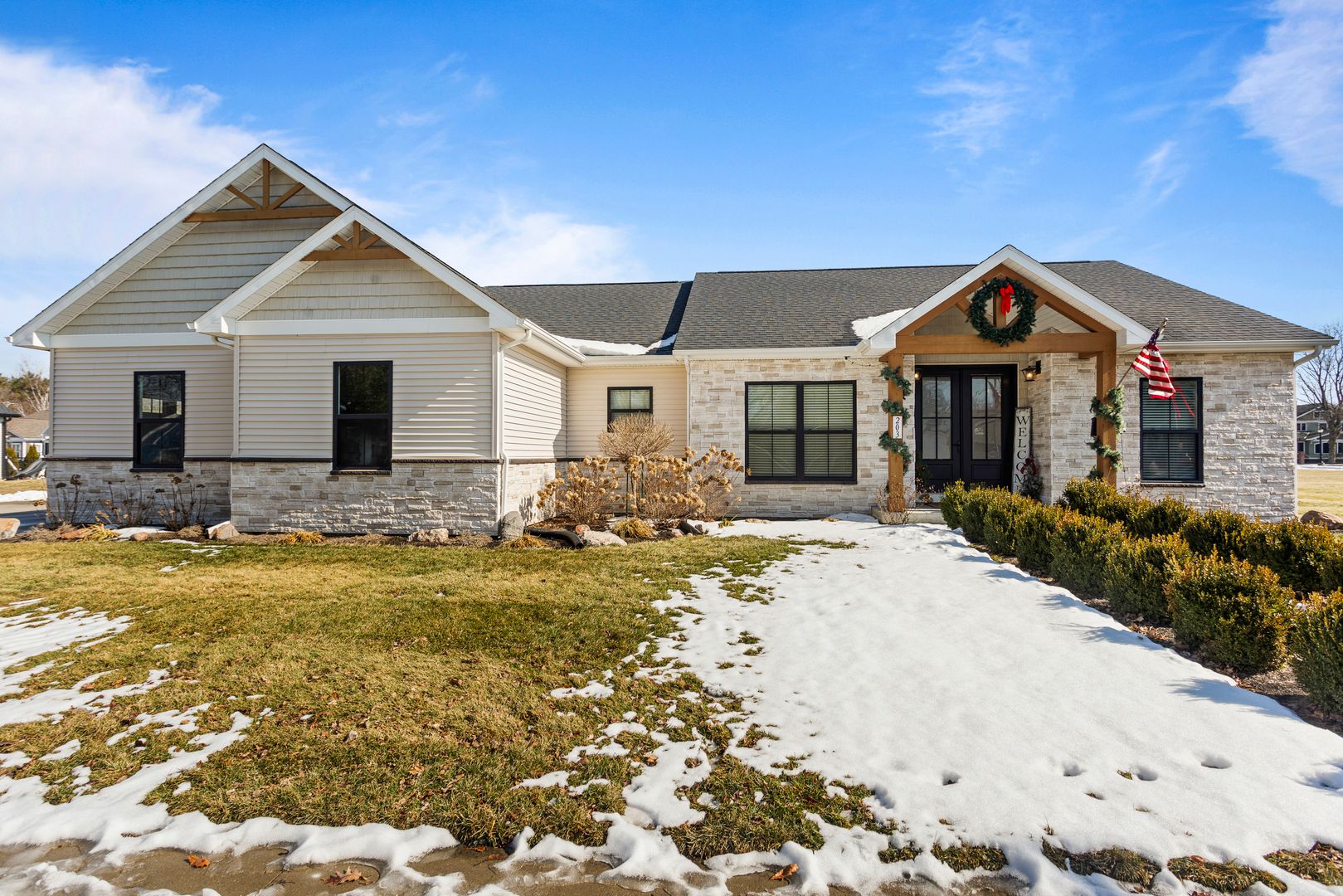 203 N Niles Avenue — Tuscola, IL 61953